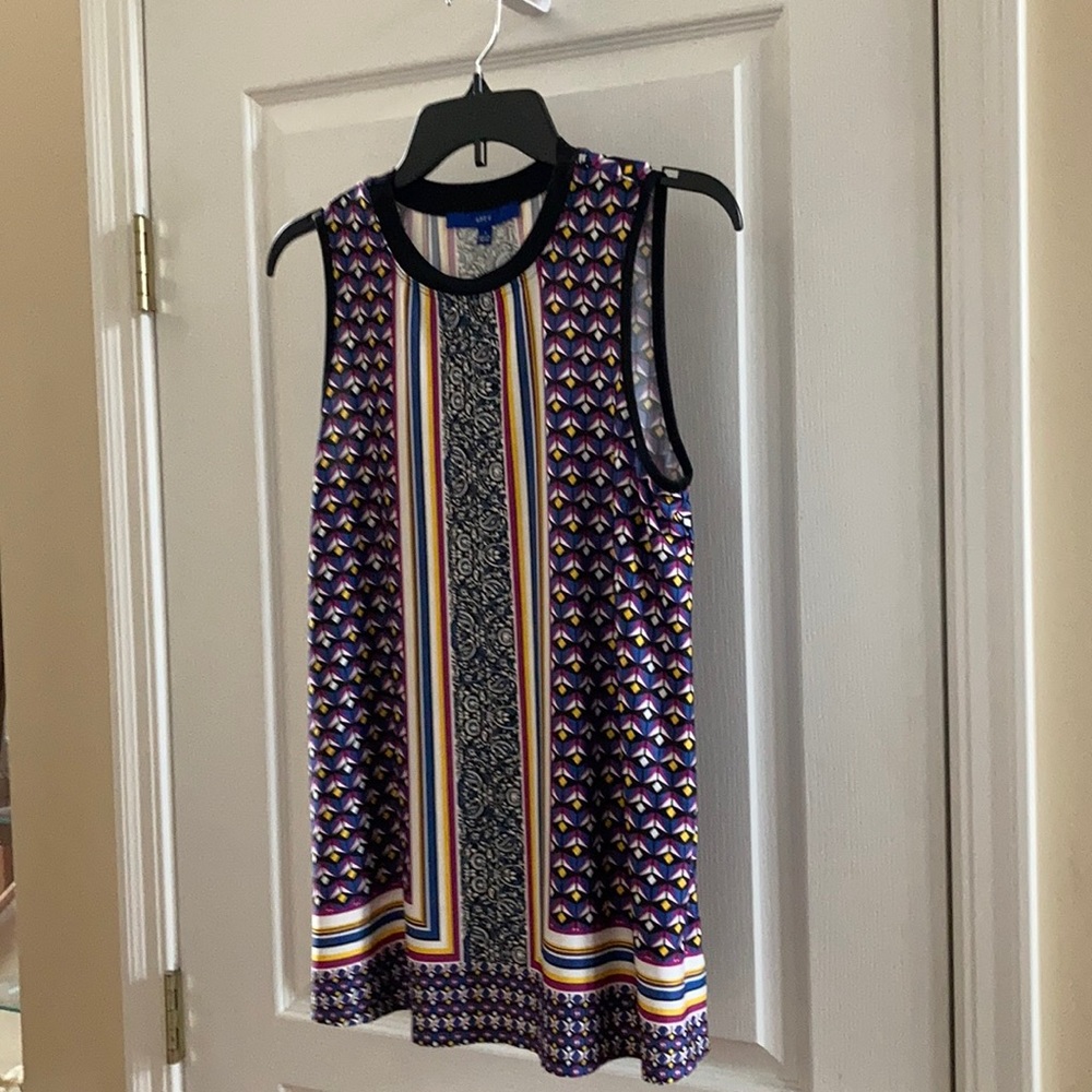 NWT Small multi-color sleeveless tunic/tank